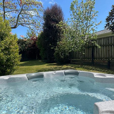Dream Home In Central Of Rotorua With Spa Pool Eksteriør billede
